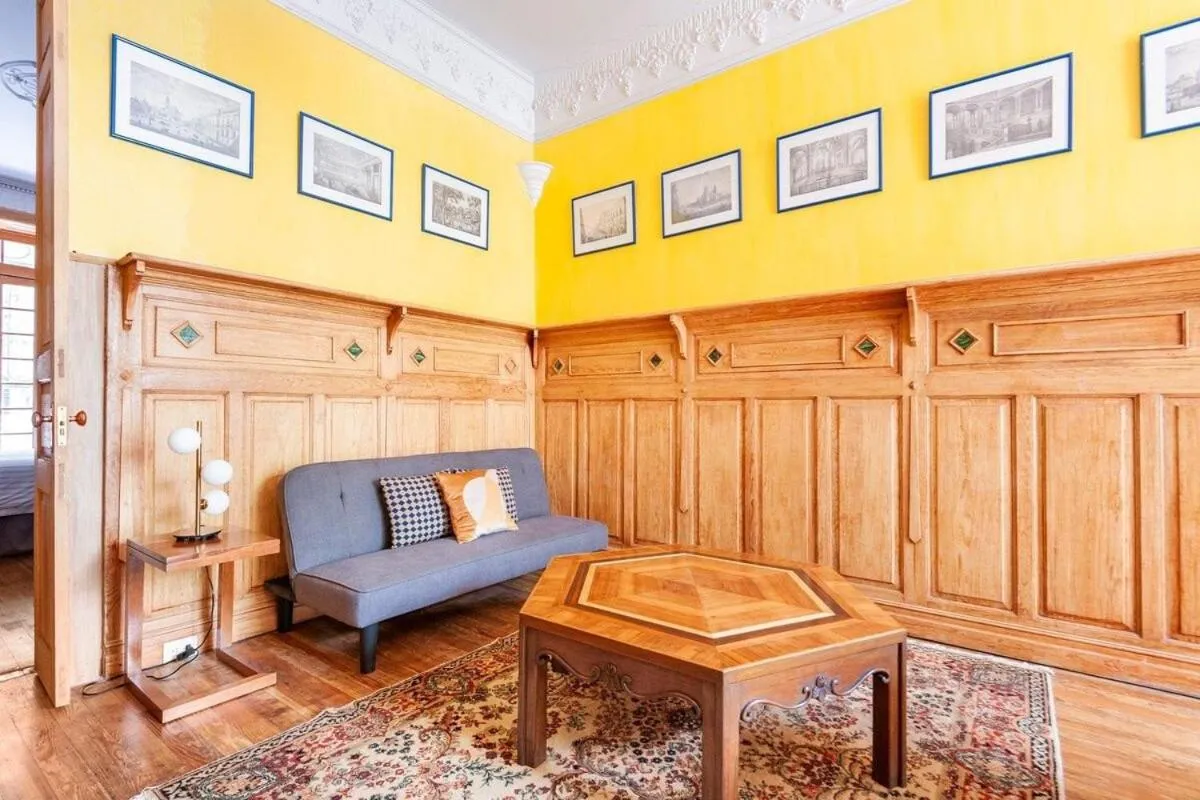 Image 4 of 2BR APT w/ terrace and very good location