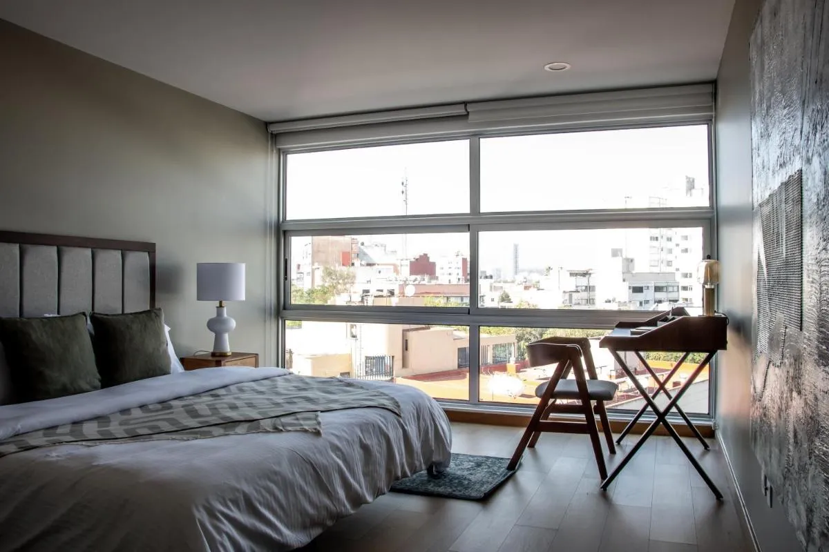 Image 1 of 2 BR Beautifully furnished apartment in Condesa