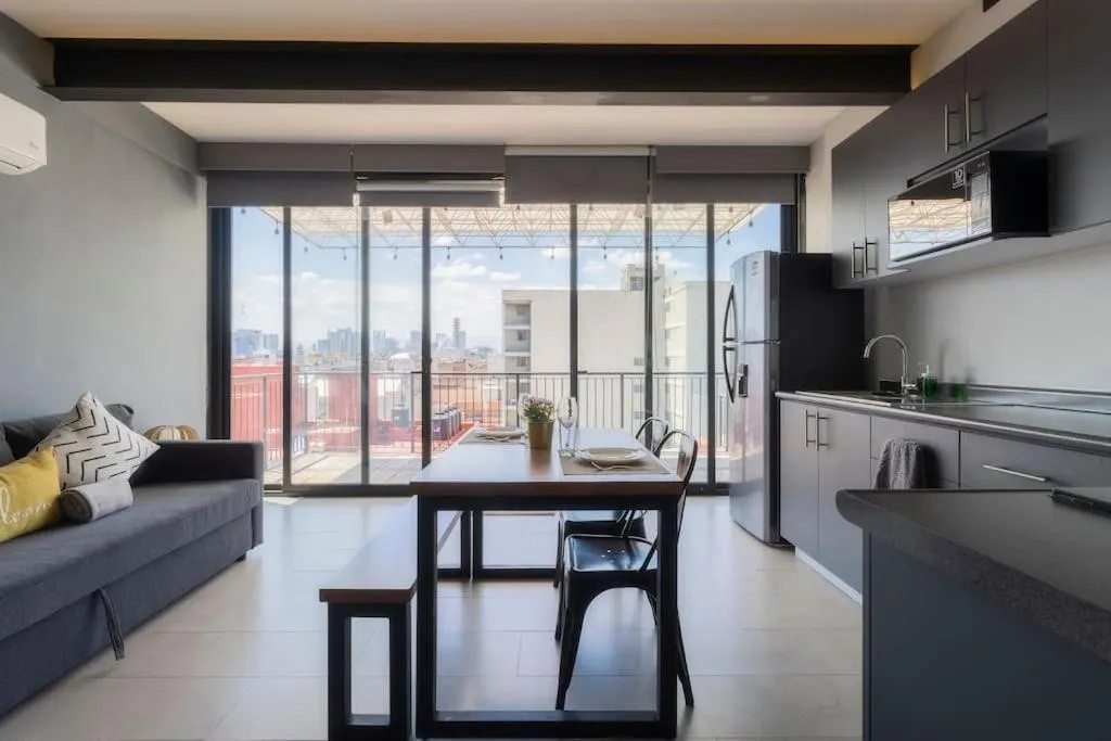 Image of 2Ph Large 2Brm 3 bath AC private terrace apt