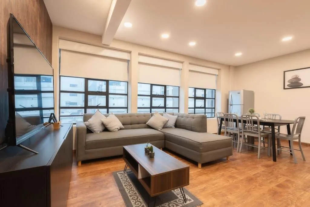 Image 3 of 401 Location 3Bdrm 2bath apt with AC Rooftop