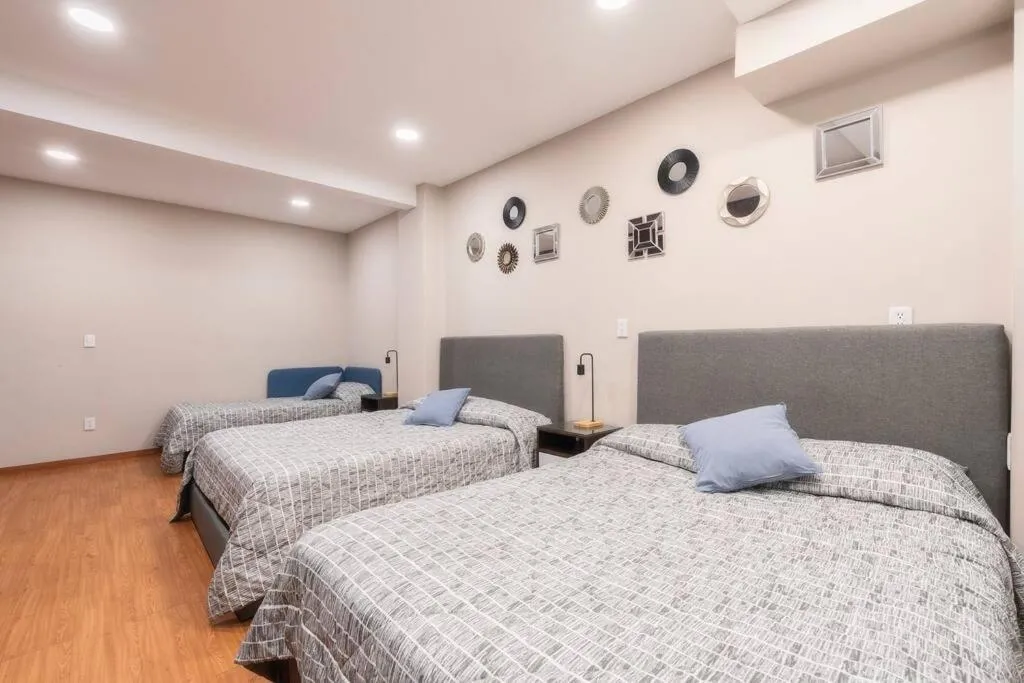 Image 1 of 401 Location 3Bdrm 2bath apt with AC Rooftop