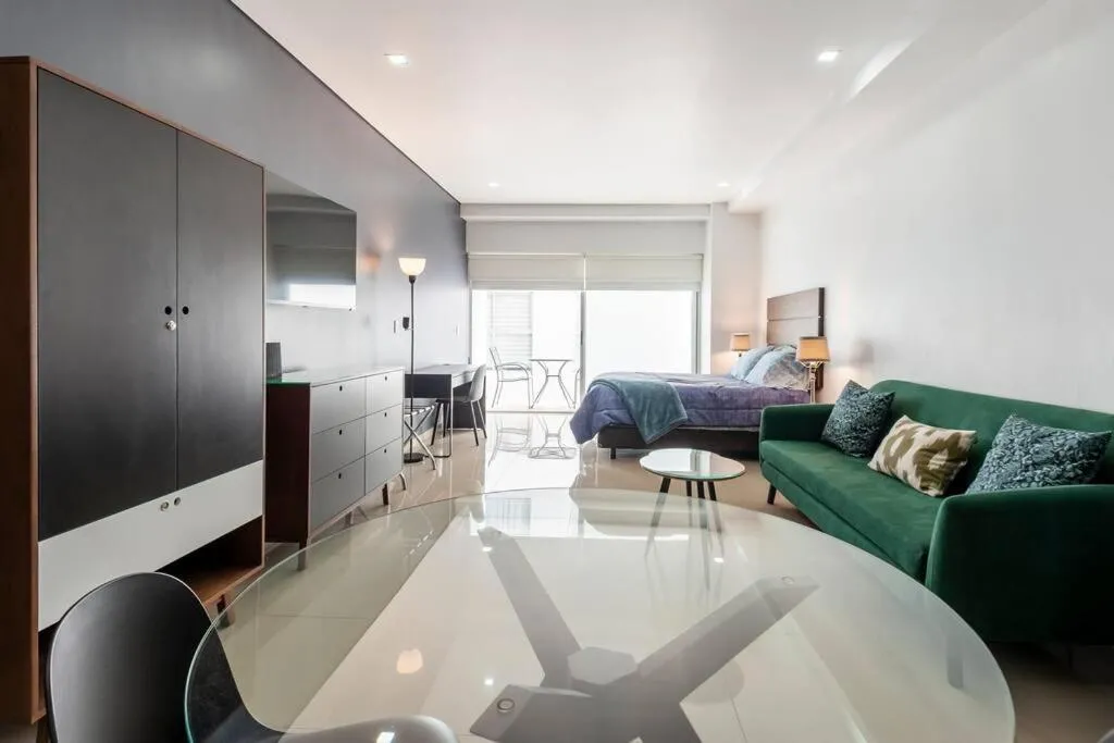 Image of 600 sq ft in trendy area, 150 BPS fiber optic
