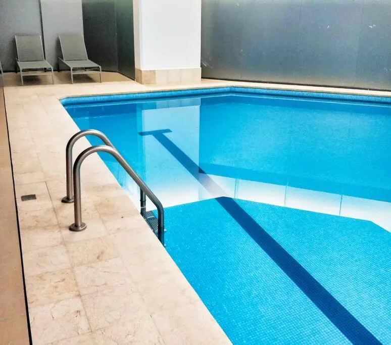 Image 3 of Beautiful Hi-rise, King size, HS Wi-Fi, pool, gym