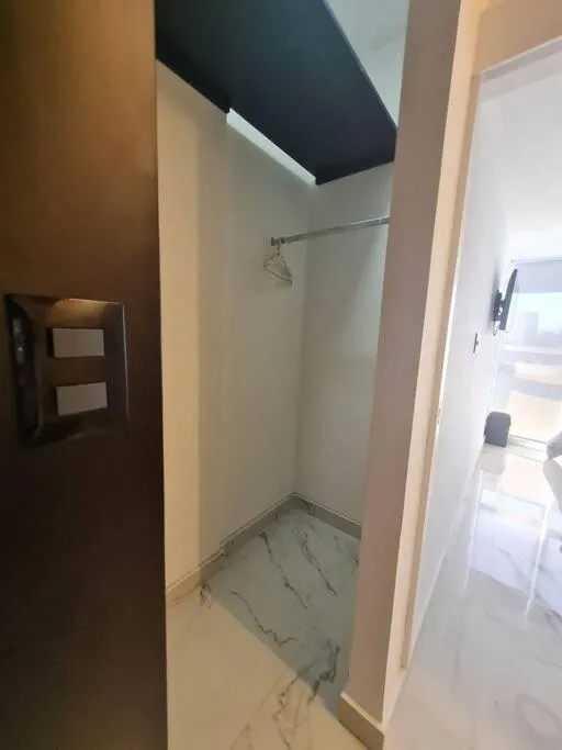 Image 6 of Bright APT w/view near Reforma