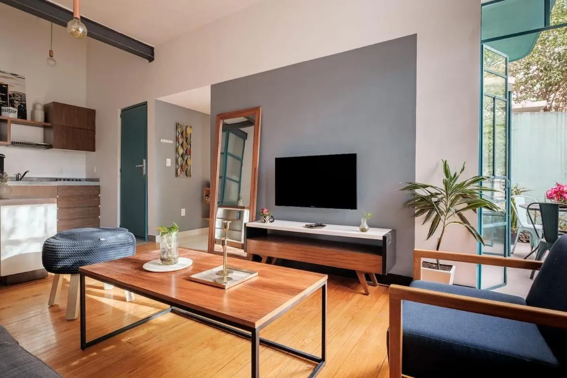Image of Bright & Stylish Apt With Balcony Reforma Avenue