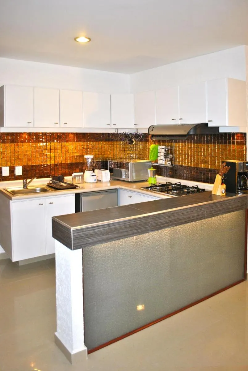 Image 4 of Business Suites SG