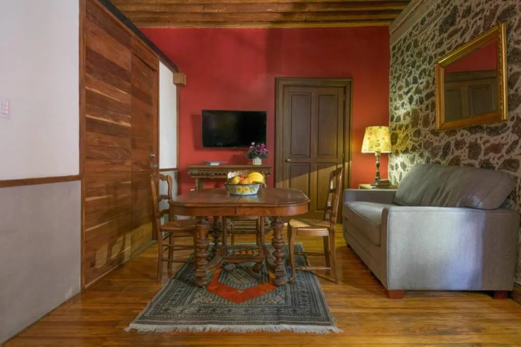Image 4 of CASA SAUTO 2 suites in Downtown