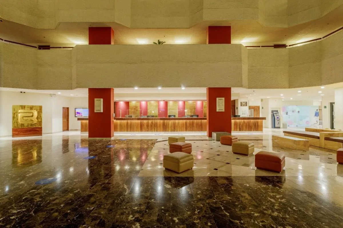 Image 3 of Camino Real Aeropuerto