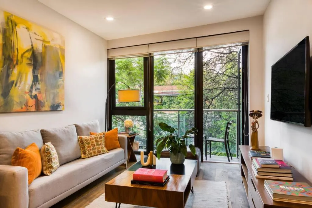 Image 3 of Chic Condesa Apt – Private Rooftop & Home Office