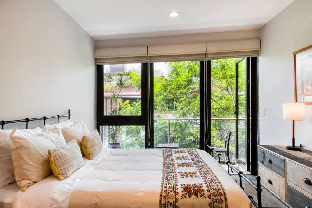 Image 5 of Chic Condesa Apt – Private Rooftop & Home Office