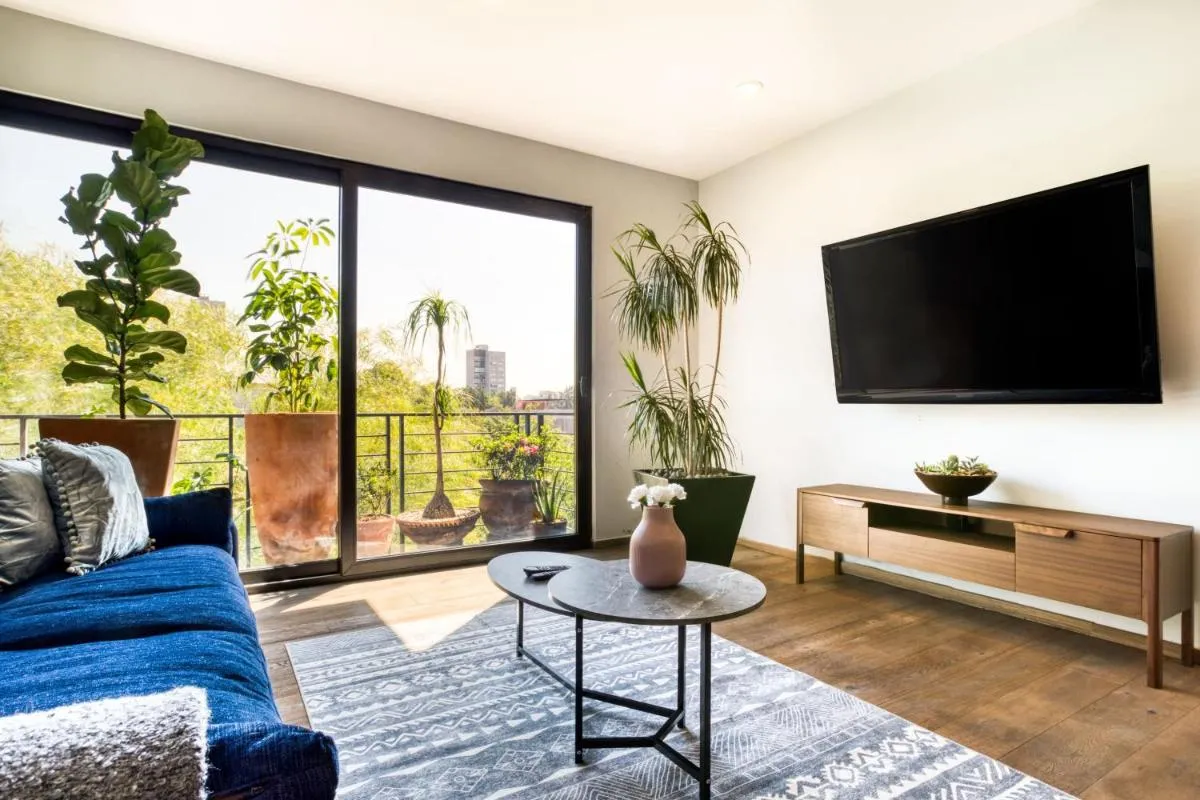Image 3 of Chic PH Haven with rooftop, Condesa 2BR By Tasman