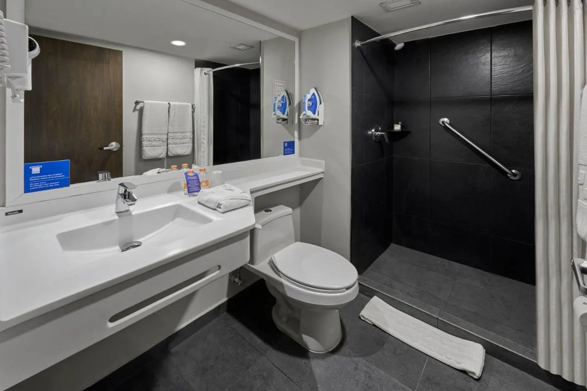 Image 2 of City Express by Marriott La Raza