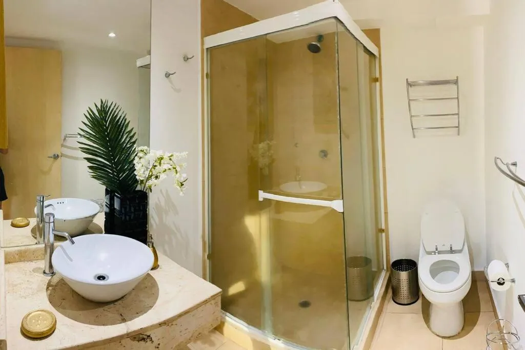 Image 2 of Comfortable apartment to work pool fast wifi