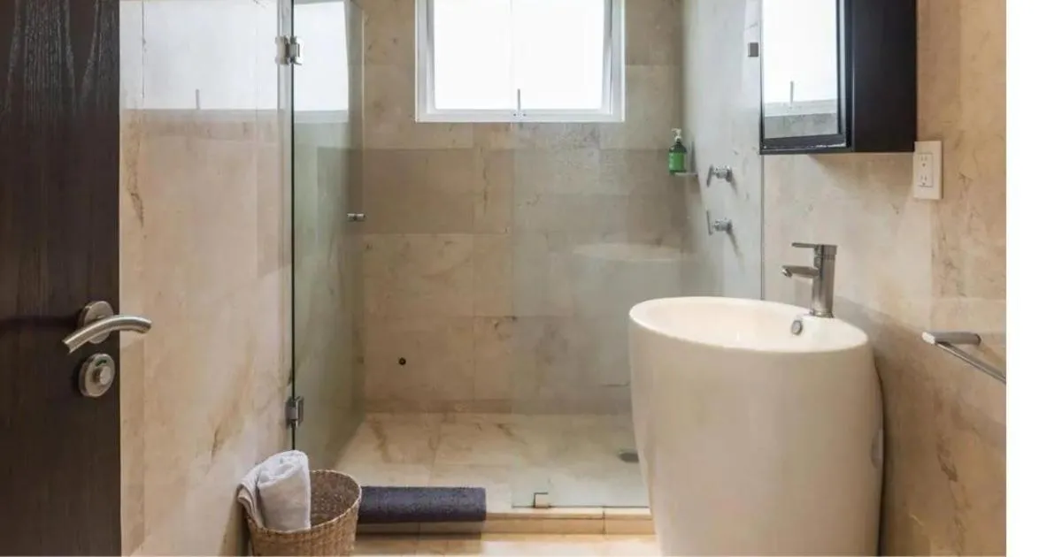 Image 2 of Condesa Residence Campeche 6 2BR, 1BA Apartment with Expansive Living Space