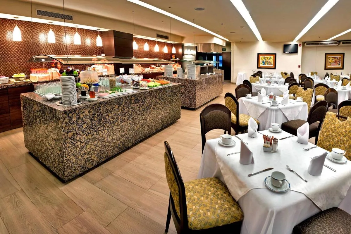 Image 3 of Courtyard by Marriott Mexico City Revolucion