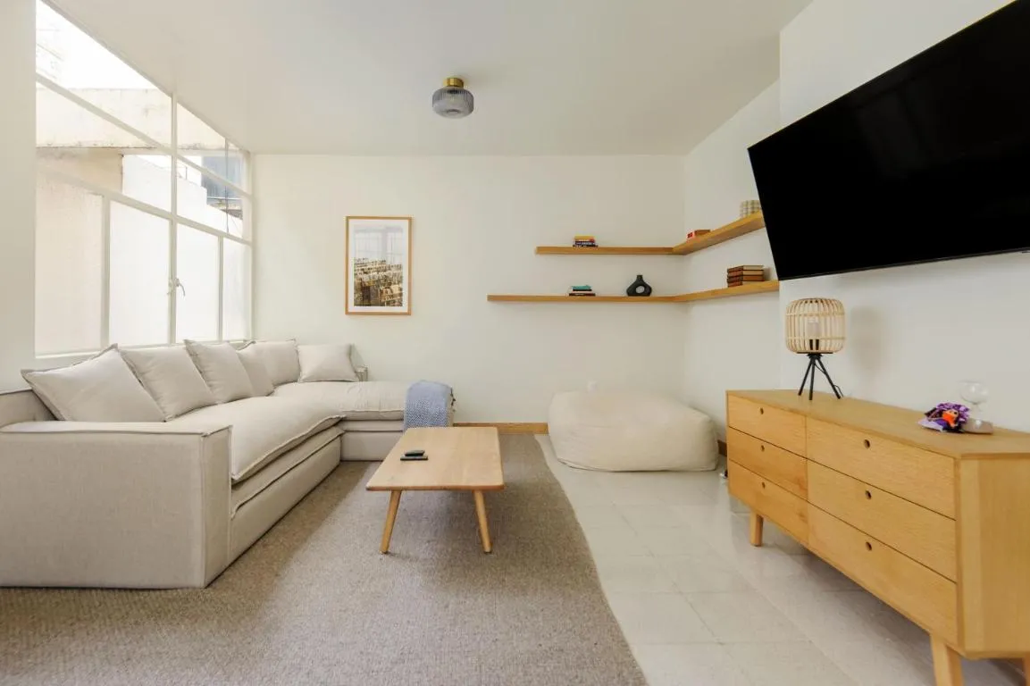 Image of Delightful 2BR with Balcony in Roma Norte