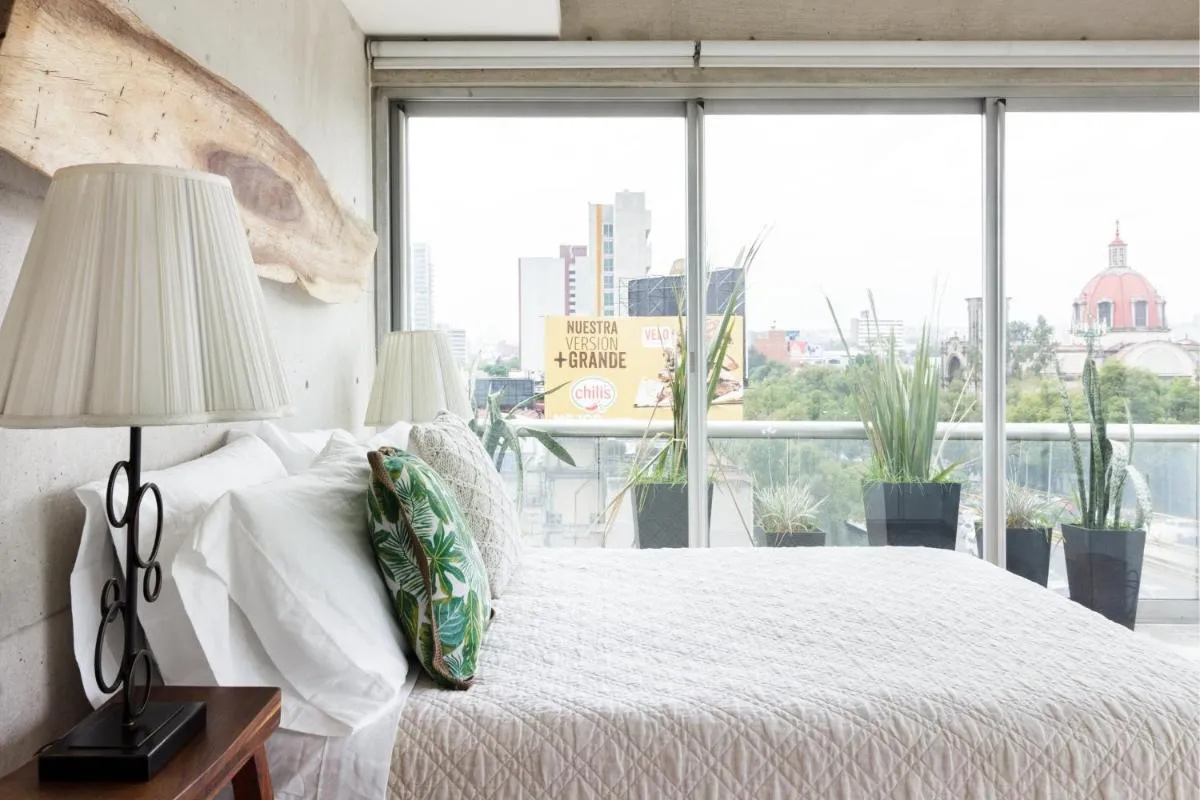 Image 1 of Departamento en Condesa con vista al Castillo de Chapultepec GYM – POOL – PARKING