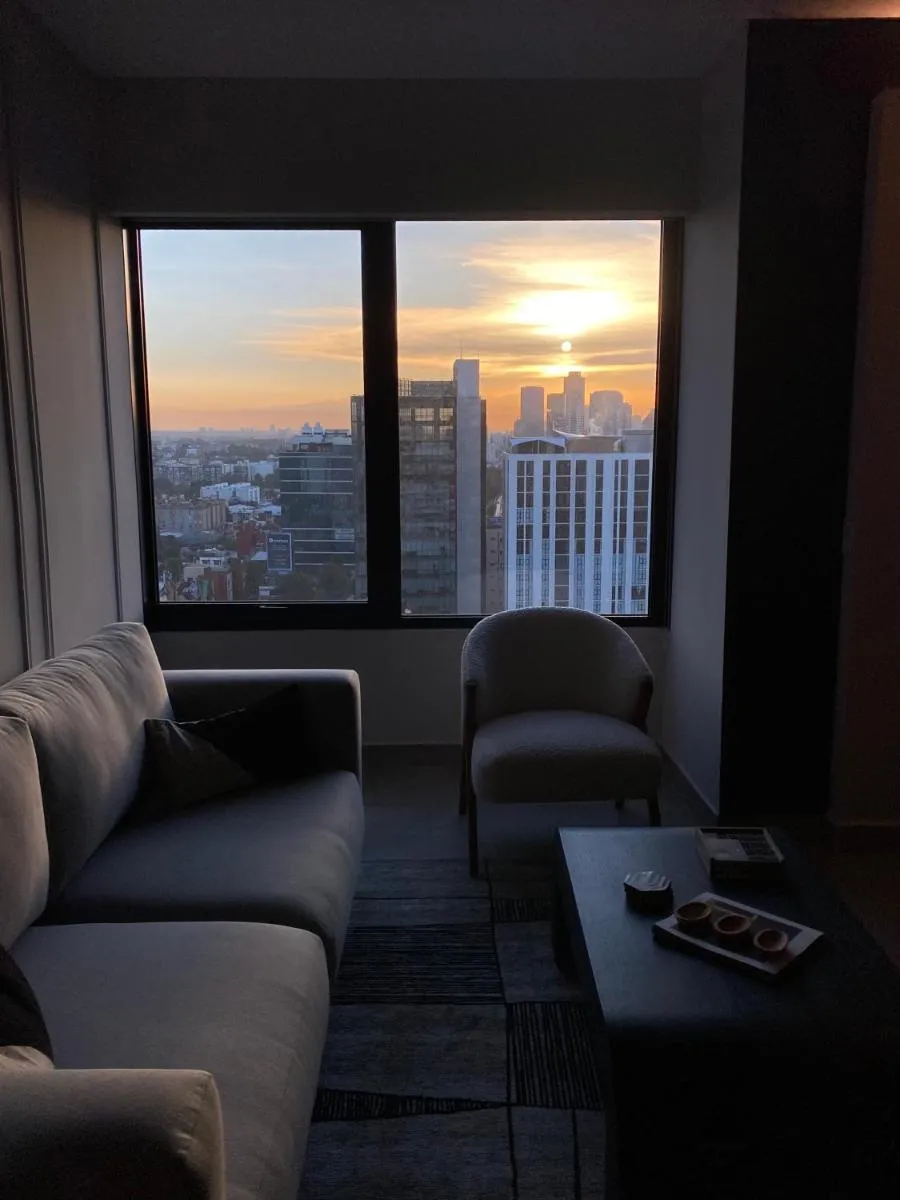 Image 4 of Elegant Condo in Polanco with Pool, Sauna, Jacuzzi & Gym