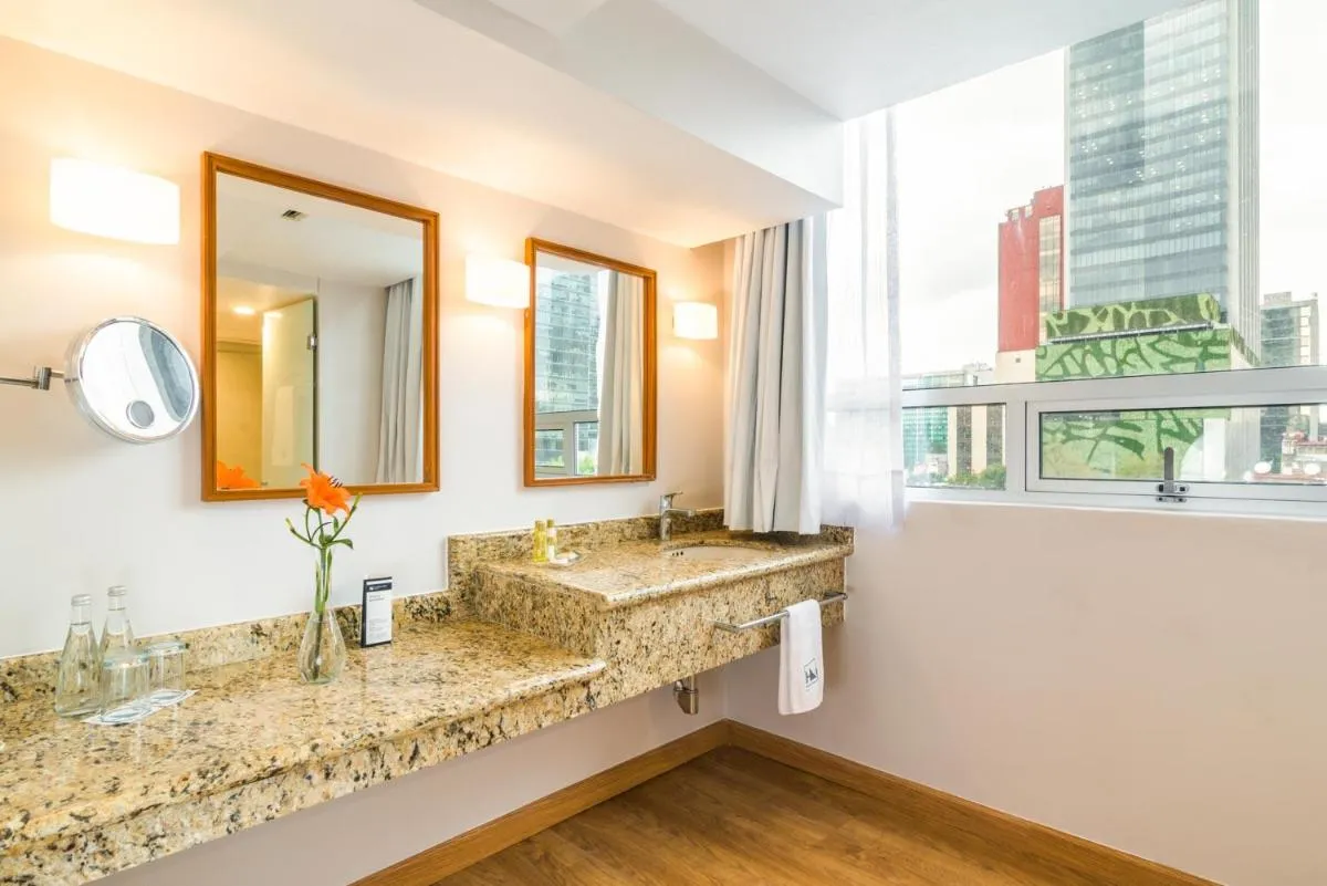 Image 2 of Eurostars Zona Rosa Suites