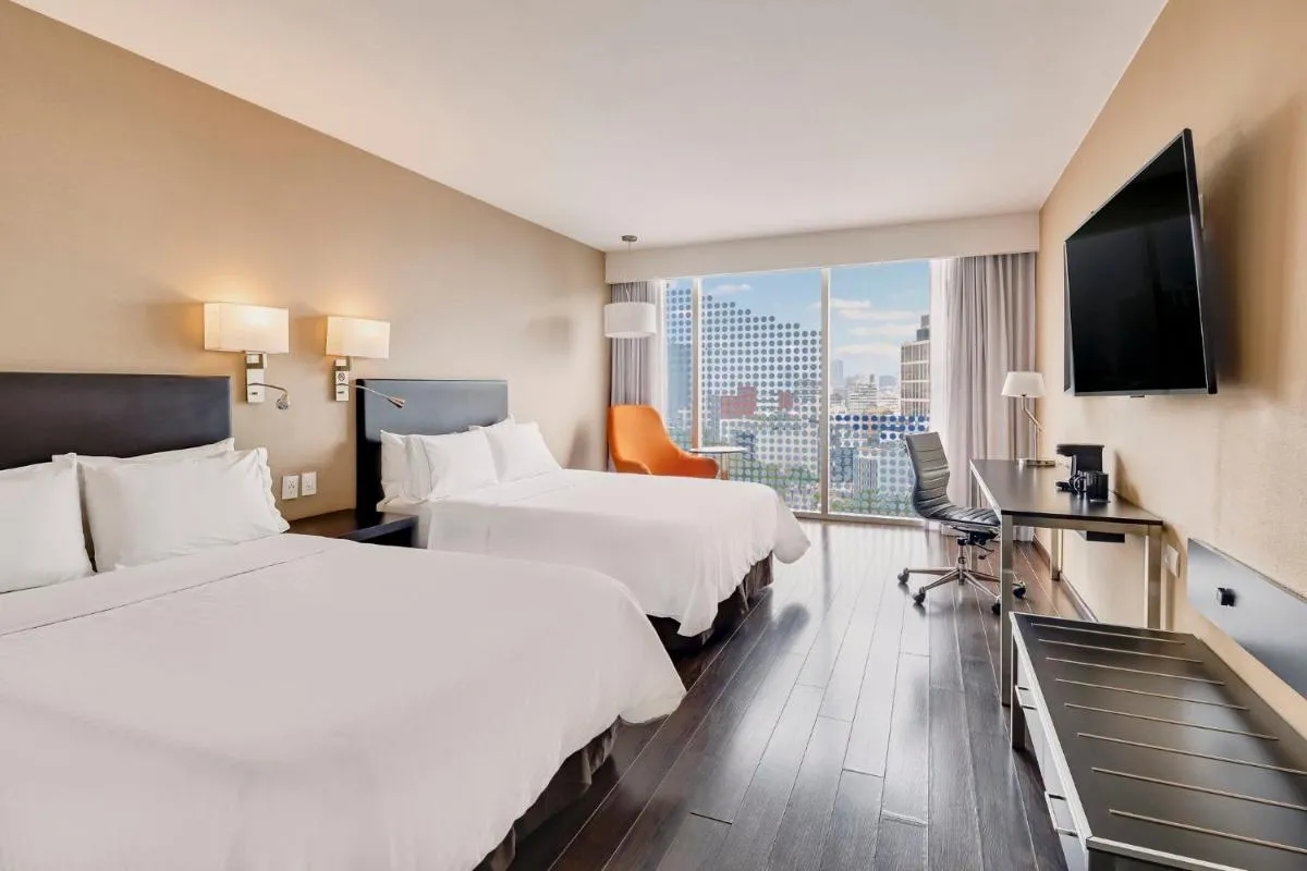 Image 3 of Fiesta Inn Insurgentes Viaducto