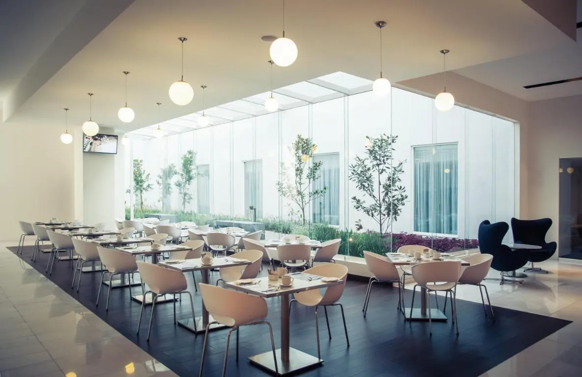 Image of Fiesta Inn Plaza Central Aeropuerto