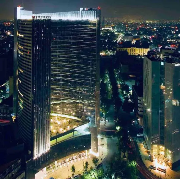 Image of High-Rise Reforma Apartment , 2BDR, 2BATH,