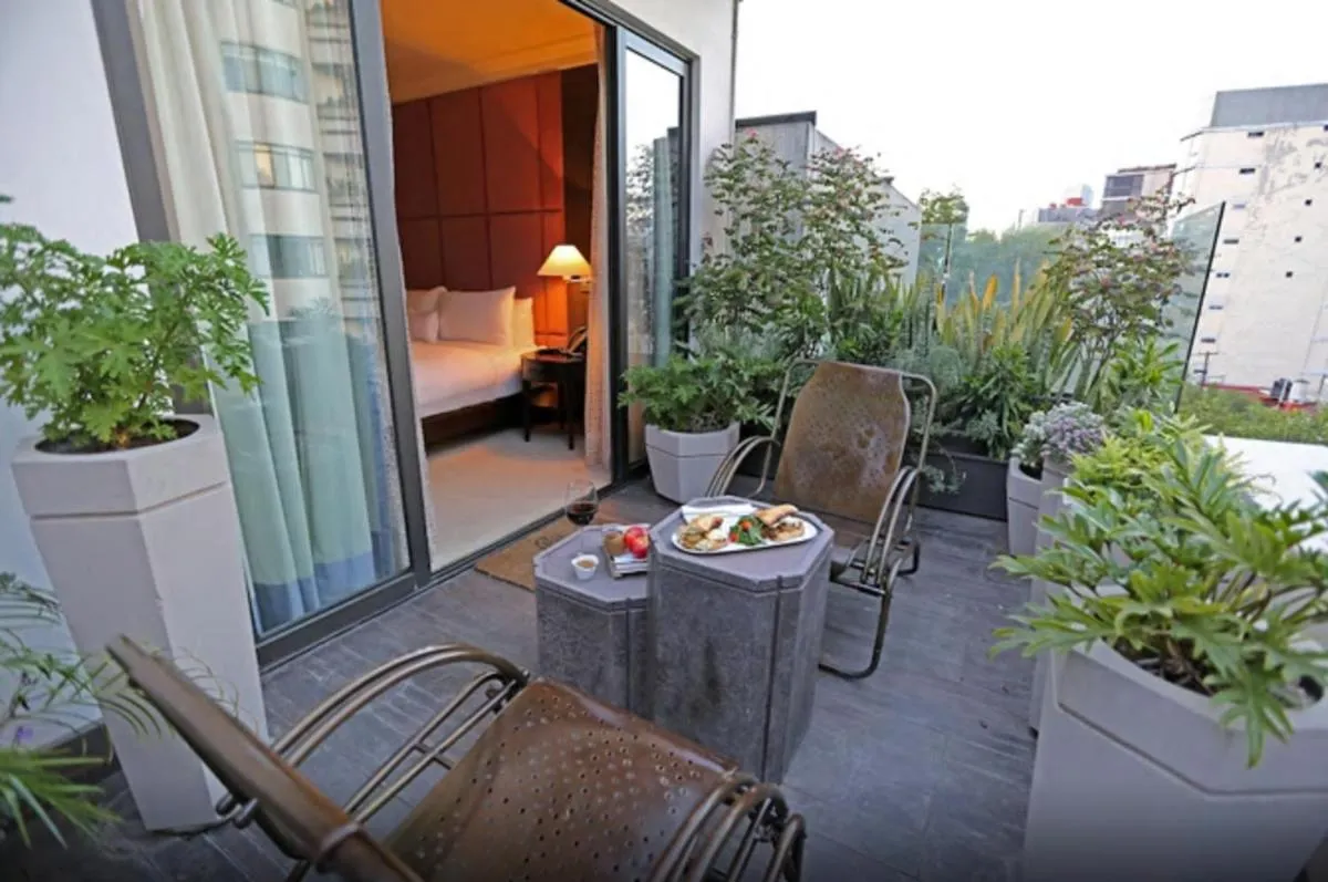 Image 1 of Hippodrome Hotel Condesa