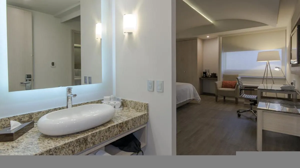 Image 2 of Holiday Inn Express Mexico- Toreo, an IHG Hotel