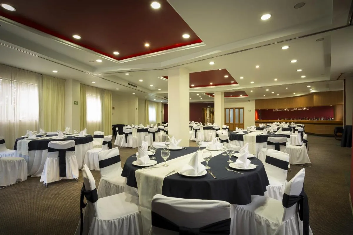 Image 3 of Hotel Abastos Plaza