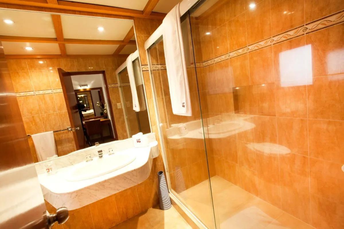 Image 2 of Hotel Gillow