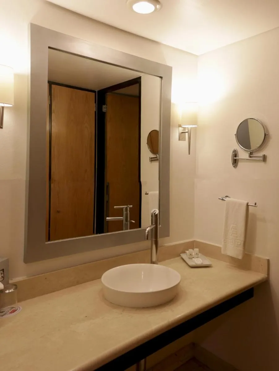 Image 3 of Hotel & Suites PF