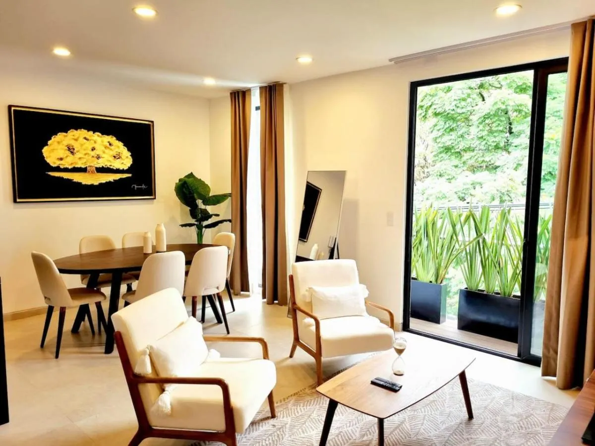Image 2 of Impresionante Penthouse super ubicado con terraza