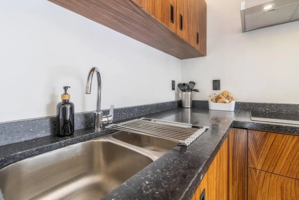 Image 6 of L201 New Apt 1 Bdrm 1 Bath Fits 6 AC Rooftop