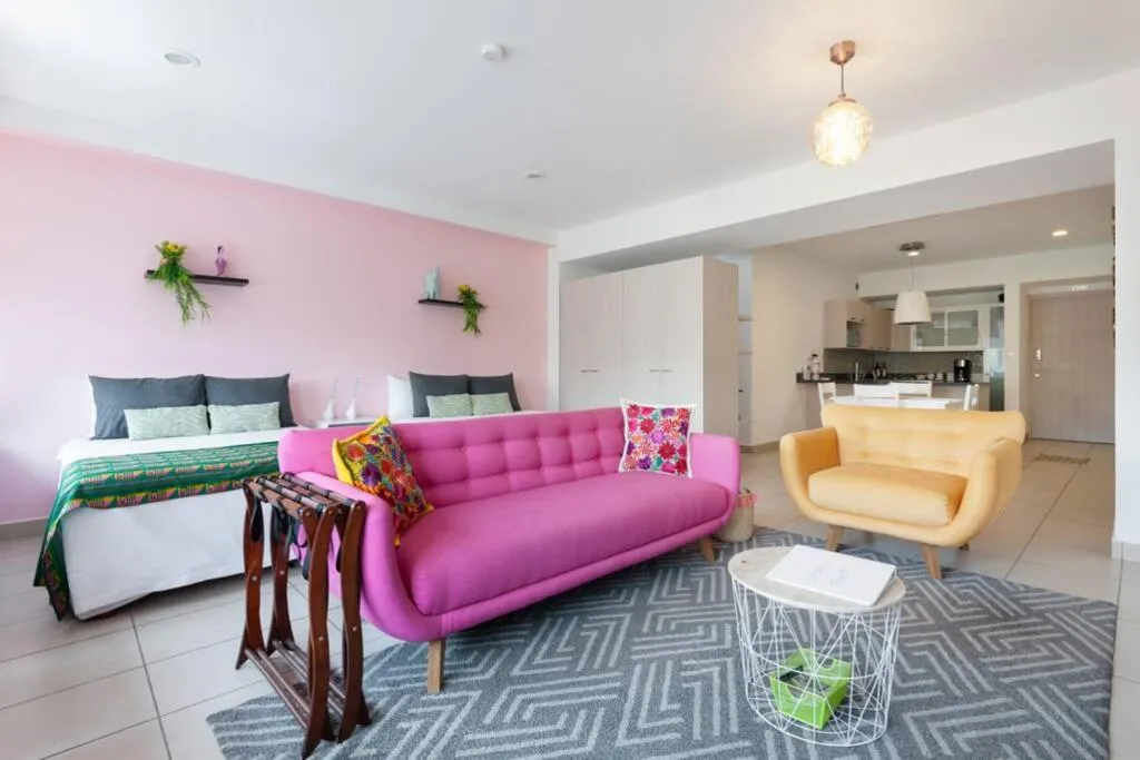 Image of Lavish & Vibrant Apt. Bellas Artes Palace and Park View