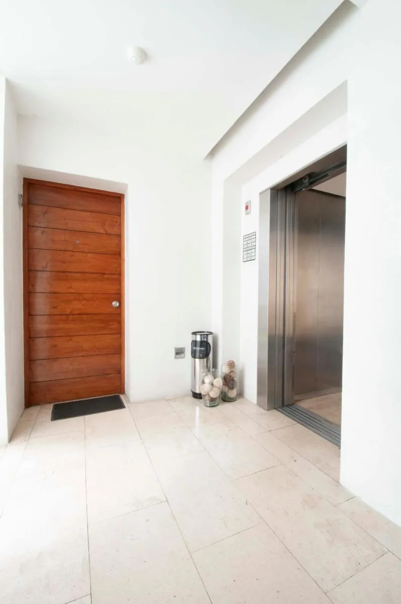 Image 4 of Lombardo Suites