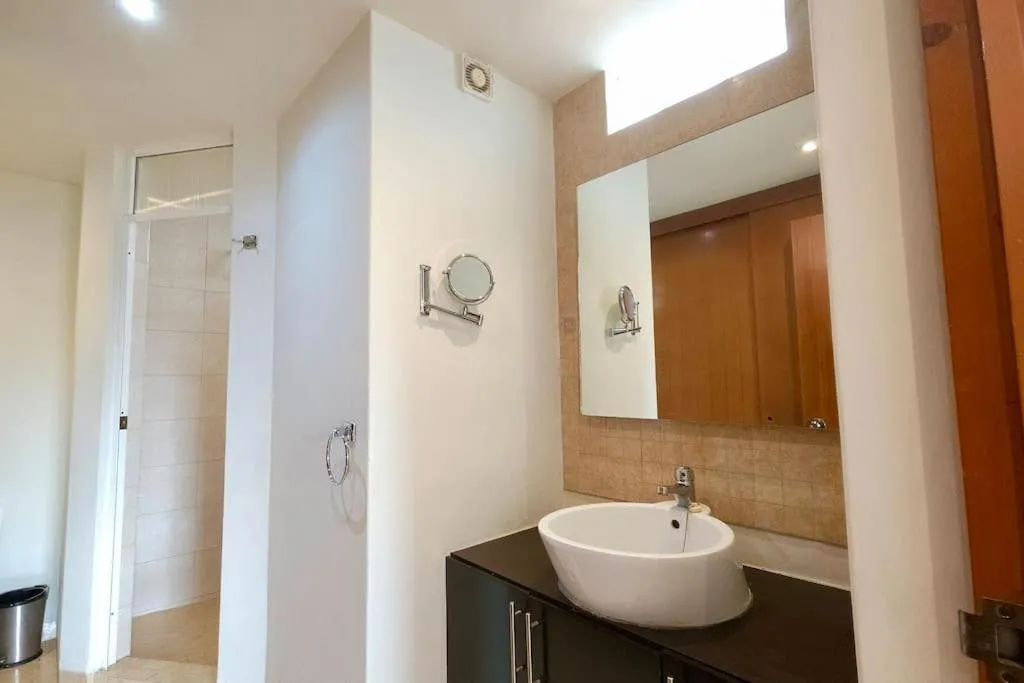 Image 2 of Luxurious Apartment City Centre CDMX