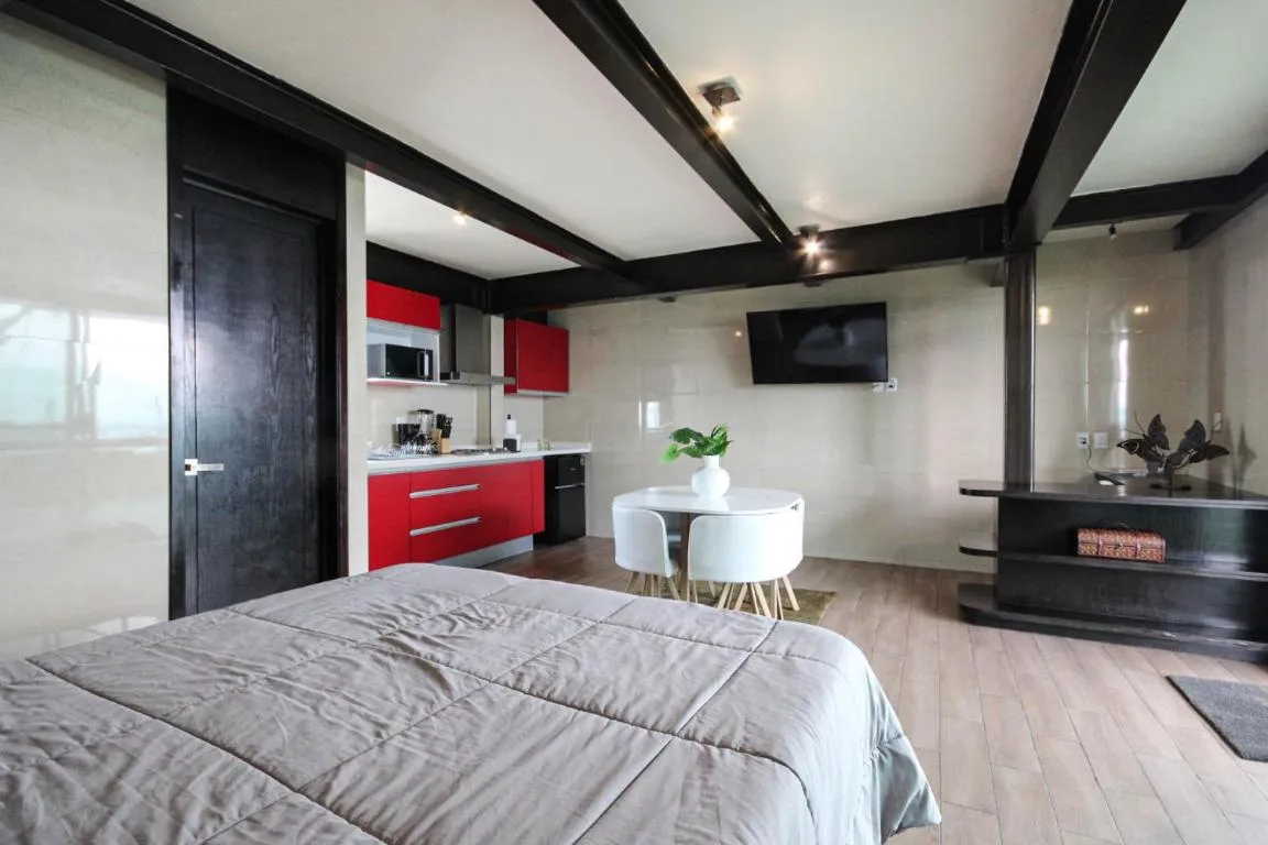 Image of Luxury Rooftop SuiteB