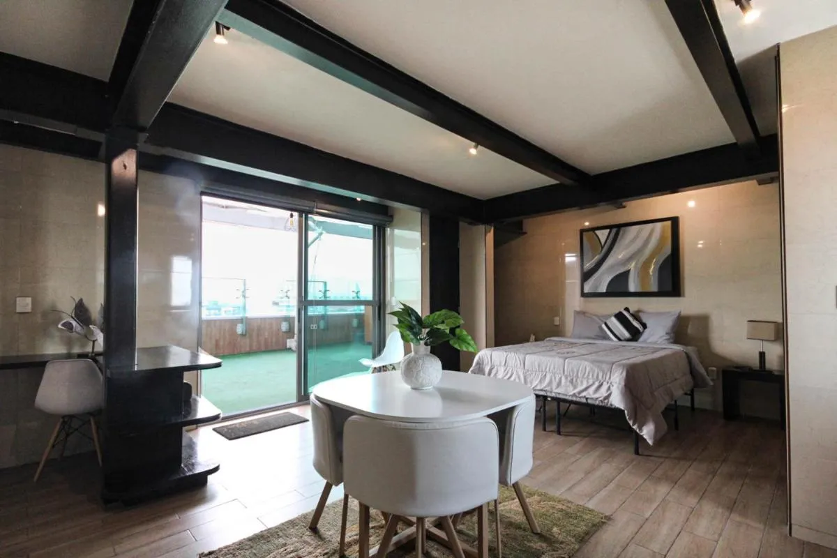Image 6 of Luxury Rooftop SuiteB