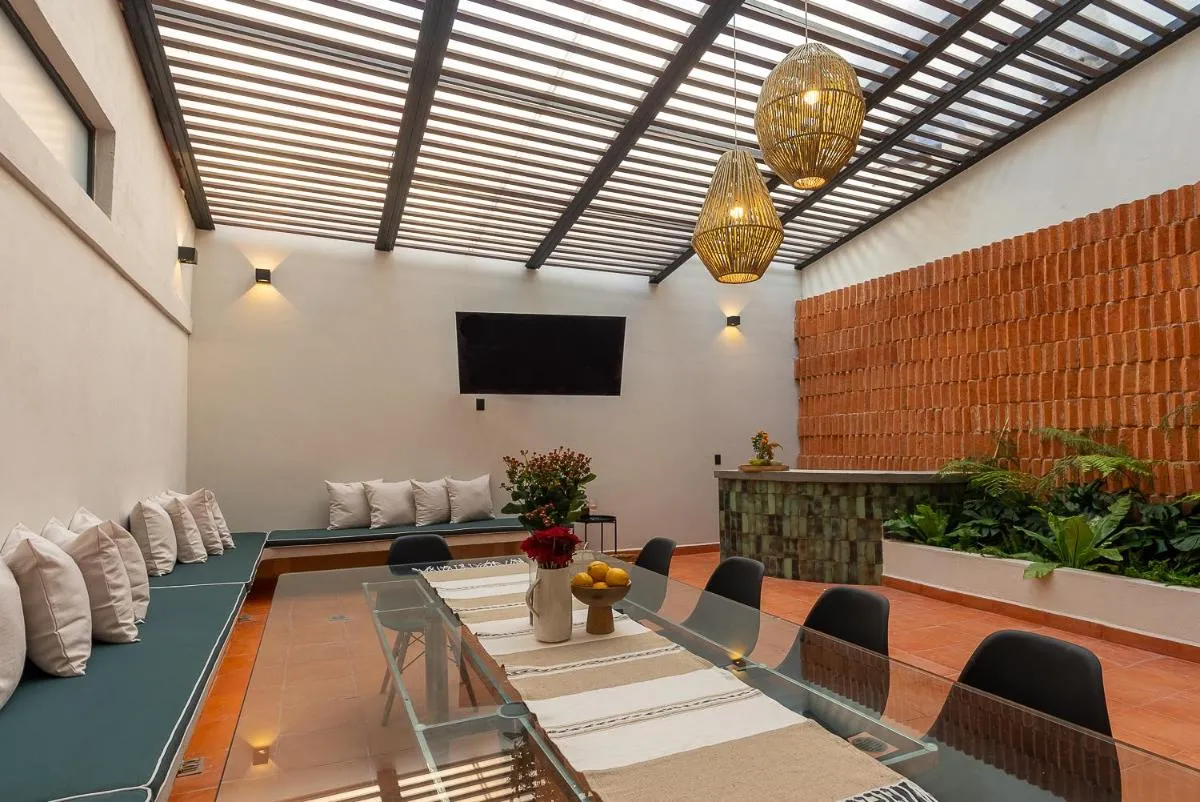 Image 2 of Luxury Villa Art-Deco Style in Condesa – Casa Estudio de Arte