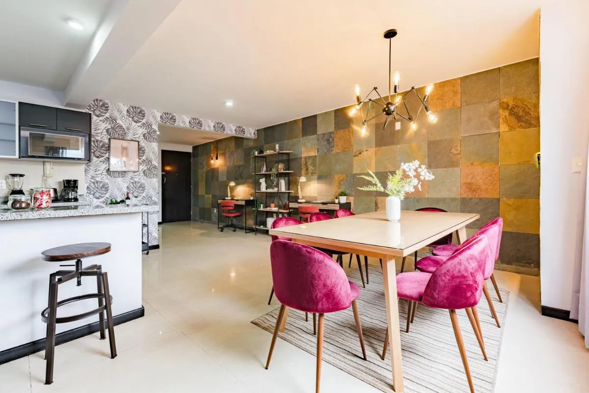 Image 1 of NEW Cheerful Family Friendly Roma Norte Condo