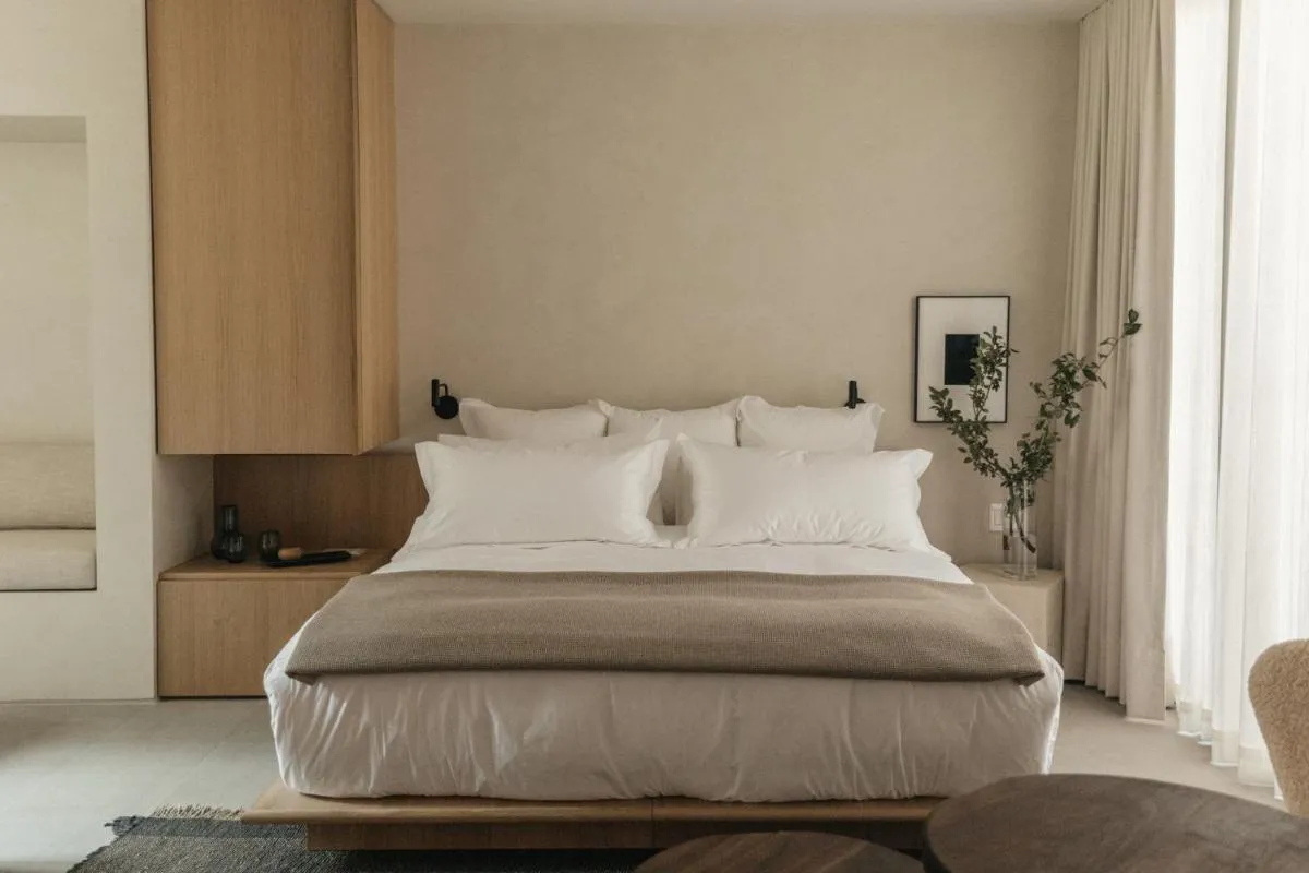Image 1 of Octavia Casa