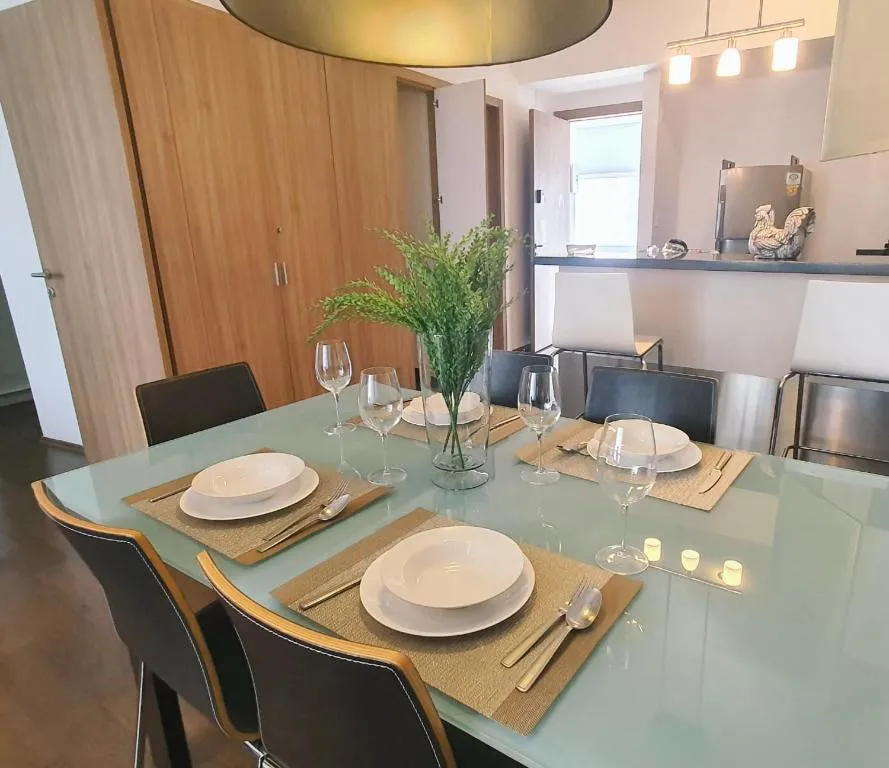 Image of On Paseo de la Reforma, great location, luxurious, pool, gym, AC