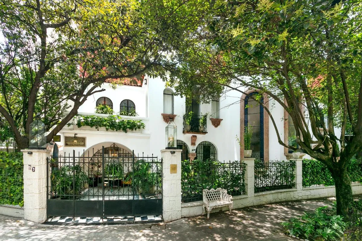 Image 3 of Orchid House Polanco