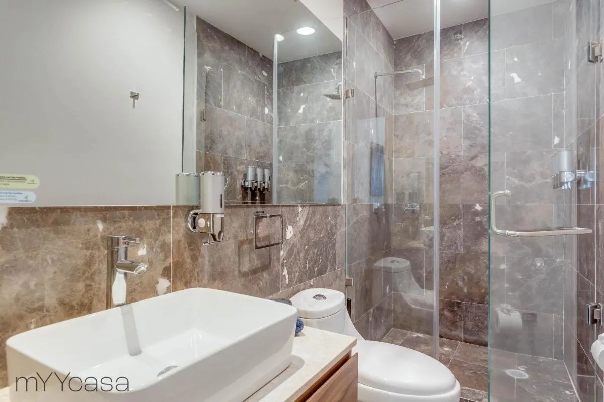 Image 2 of Private Balcony Infinity Pool & Rooftop in La Roma – Queretaro