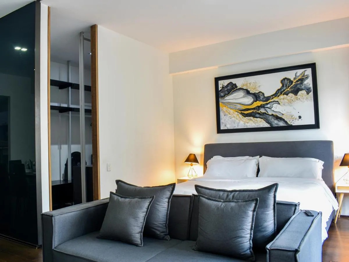 Image 1 of Reforma 284 King Size SUITE Swimming Pool, Parking & Kitchen
