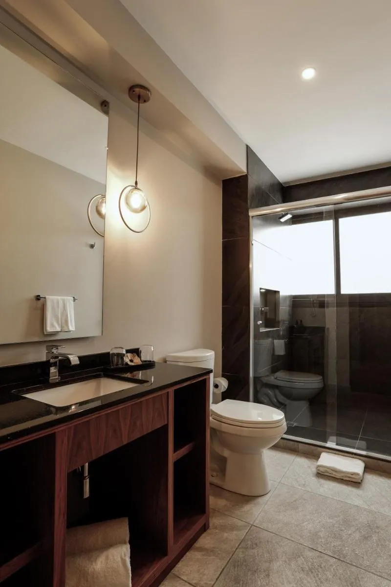 Image 3 of Reforma Capital Inn