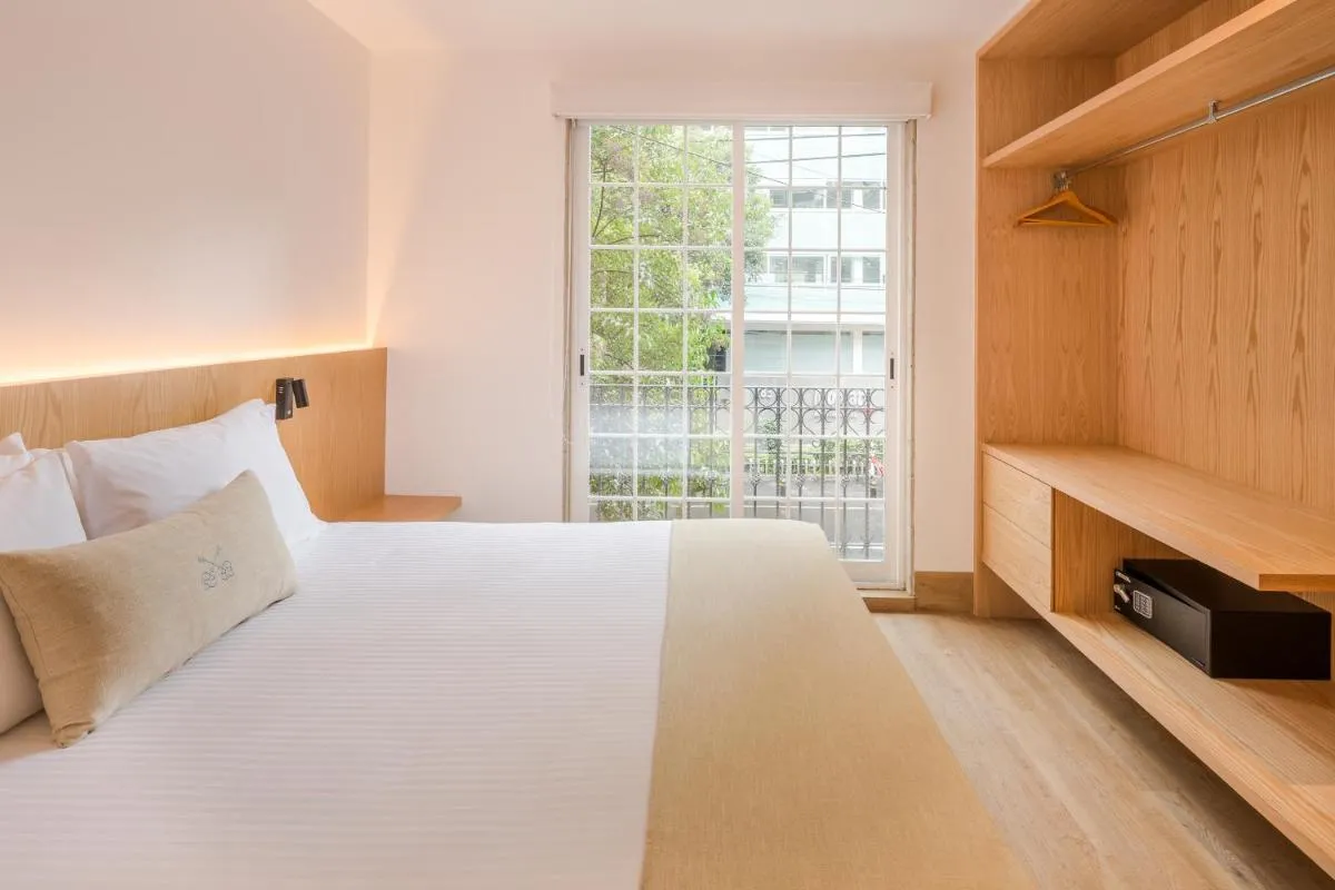 Image 6 of Reforma Guest House