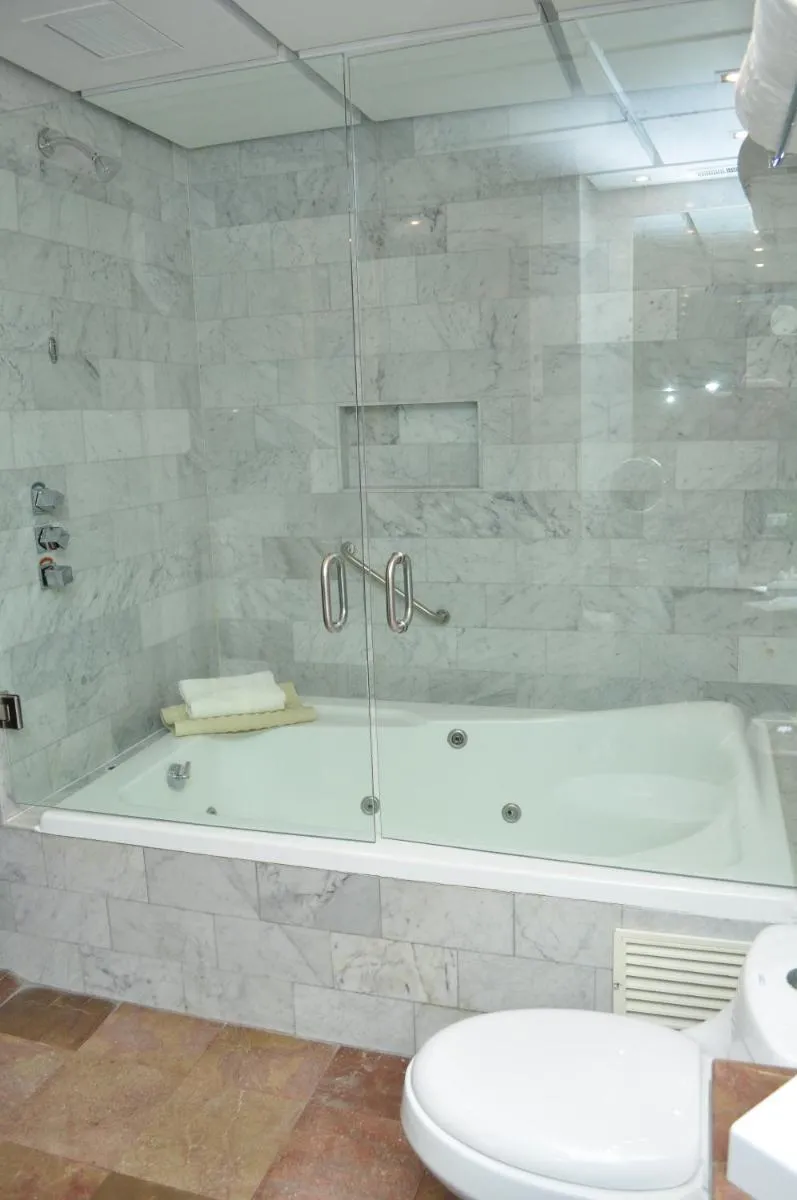 Image 2 of Royal Pedregal