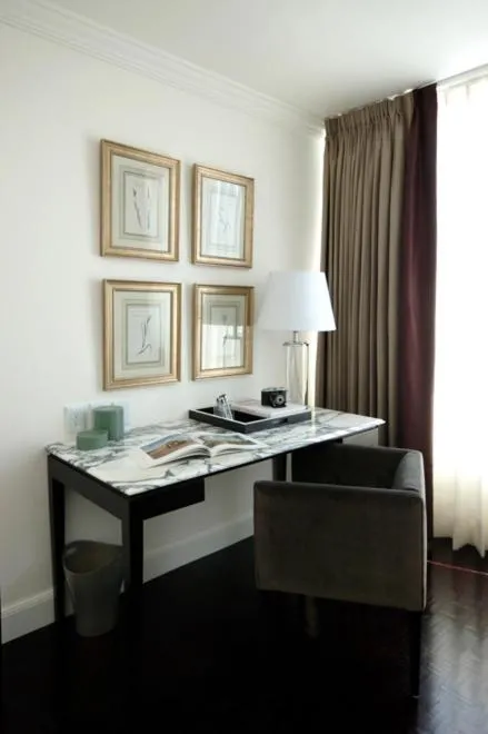 Image 4 of SUITES LONDRES 212