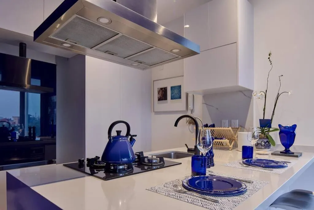 Image 3 of Suite Maximo azul Cibeles AC in front of Contramar